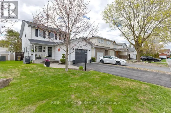 29 PEACOCK CRESCENT, Ottawa