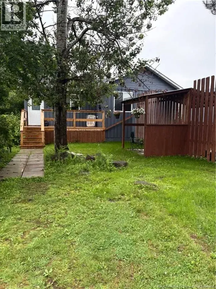 House for sale: 29 Railway Avenue, Pointe-Du-ChAane