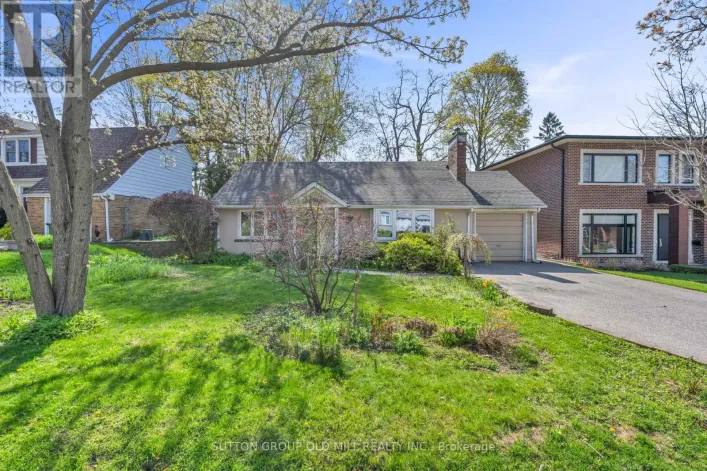 29 ROBIN HOOD ROAD, Toronto