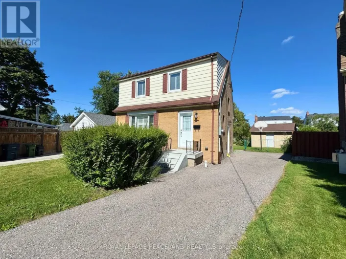 House for rent: 29 ROSITA CRESCENT, Toronto