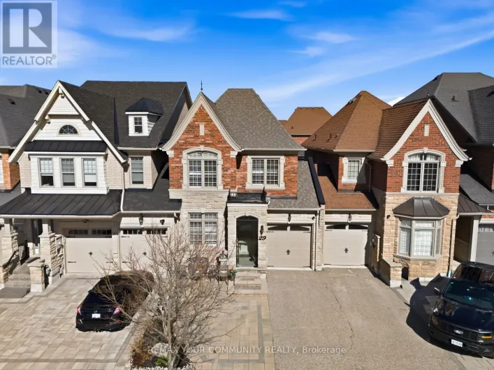 29 SPRING HILL DRIVE, King