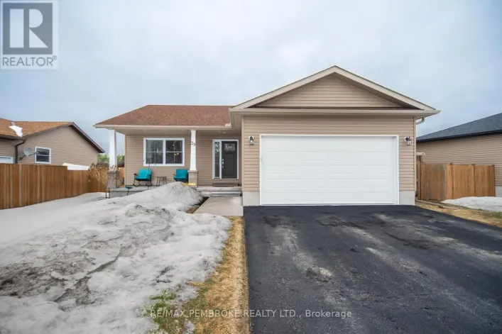 29 TERRANCE DRIVE, Petawawa