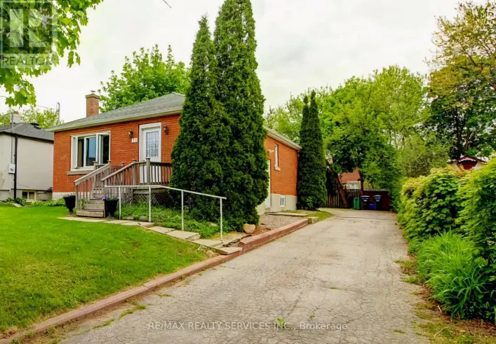 29 WOODWARD AVENUE, Brampton