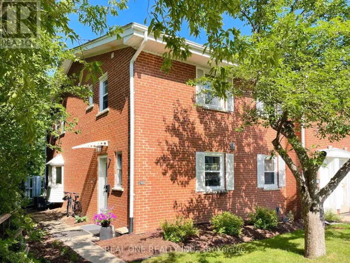 290 WESTCOURT PLACE, Waterloo