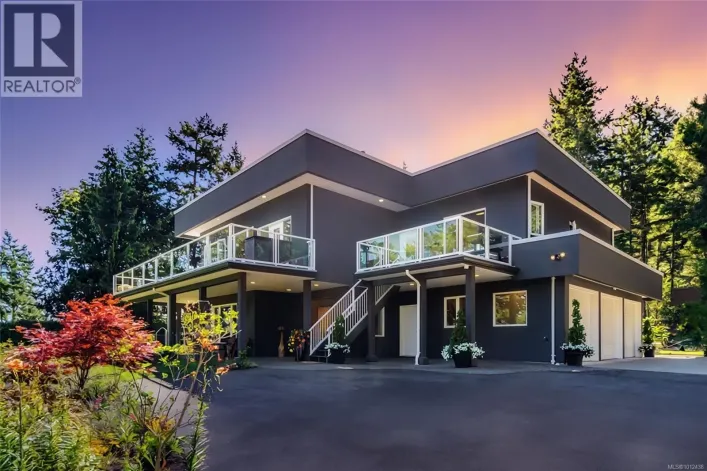 2904 Dolphin Dr, Nanoose Bay