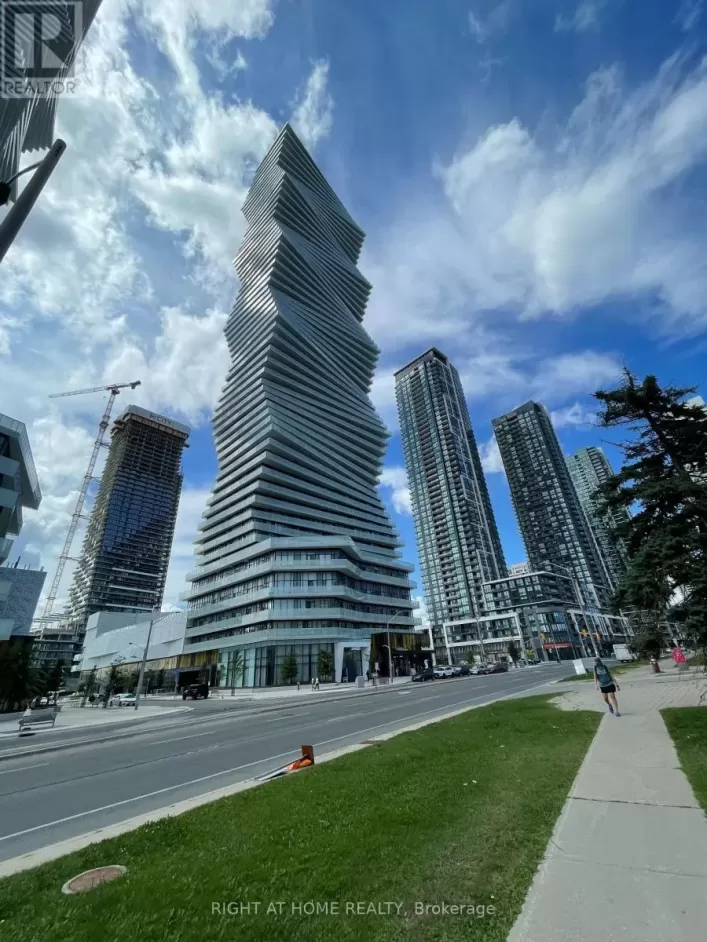 2905 - 3900 CONFEDERATION PARKWAY, Mississauga