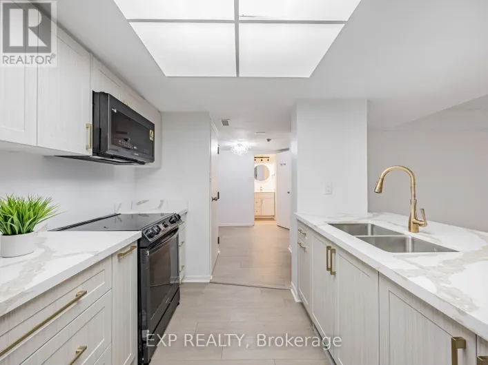 2908 - 1001 BAY STREET, Toronto