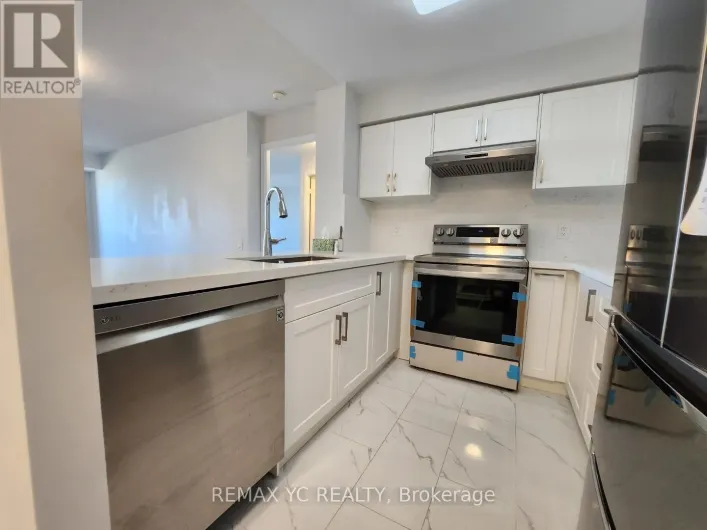 2908 - 8 HILLCREST AVENUE, Toronto