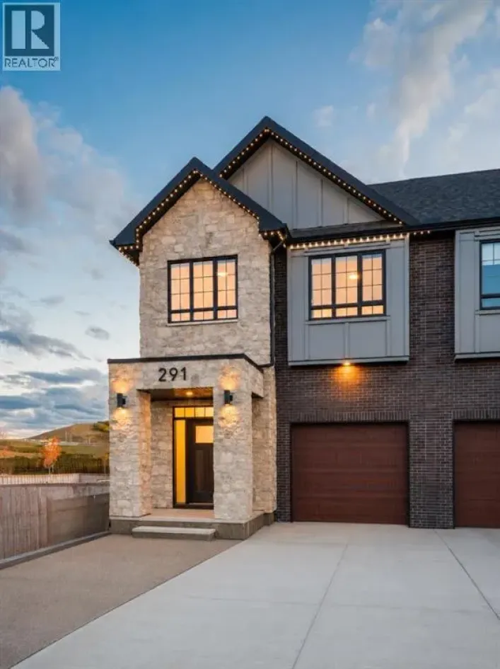 291 Greenwich Drive NW, Calgary