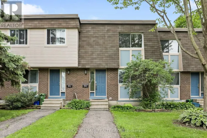 2912 FAIRLEA CRESCENT, Ottawa