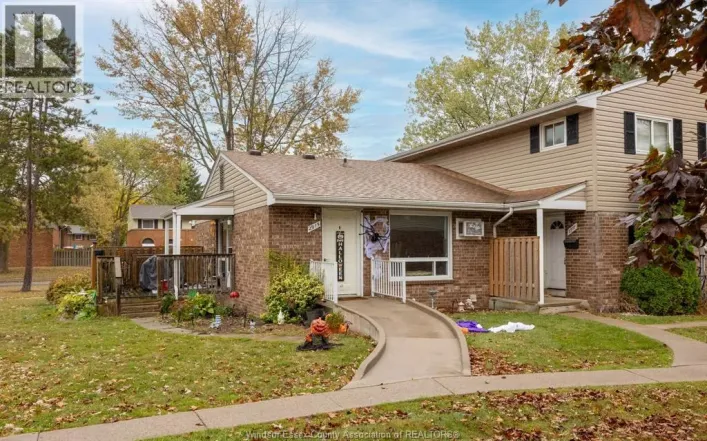 2915 MEADOWBROOK LANE Unit# 10, Windsor