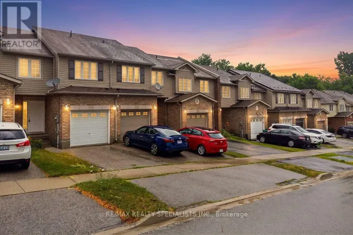 292 BRIARMEADOW DRIVE, Kitchener