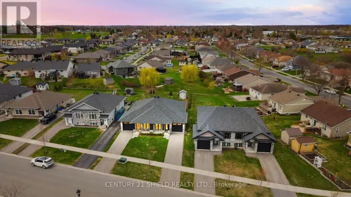 292 EAST RIDGE DRIVE, Cornwall