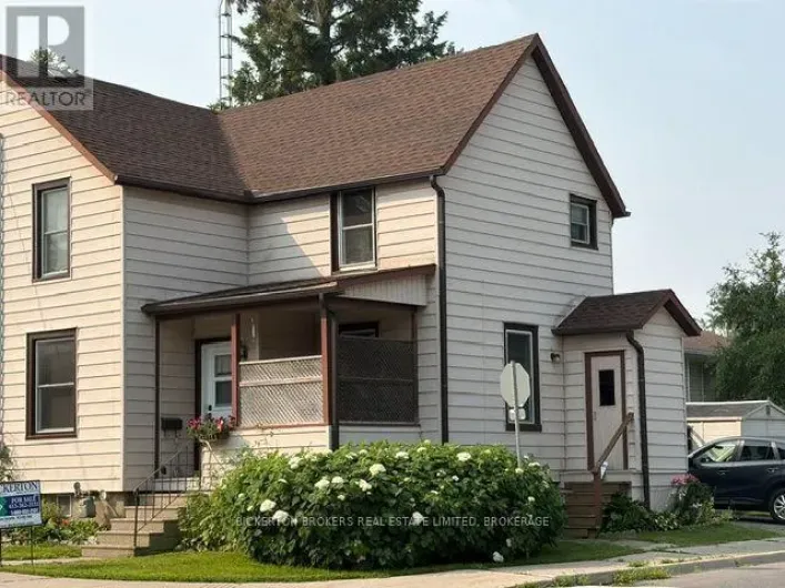 292 WILLIAM STREET N, Gananoque