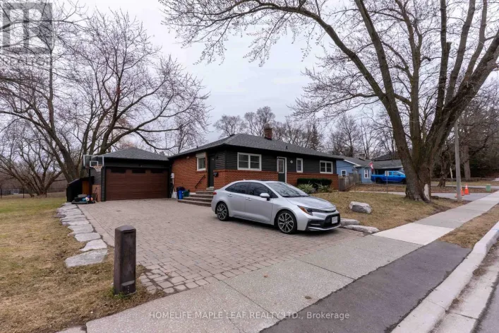 292 WOODWARD AVENUE, Milton
