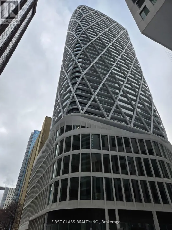 2920 - 230 SIMCOE STREET, Toronto