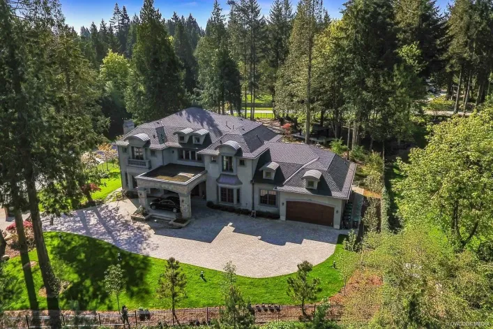 2923 WOODCREST PLACE, Surrey