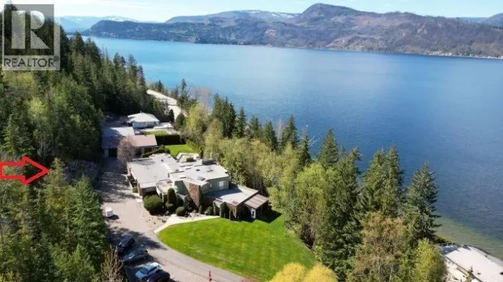 2924 Eagle Bay Road Unit# 1 to 5, Blind Bay