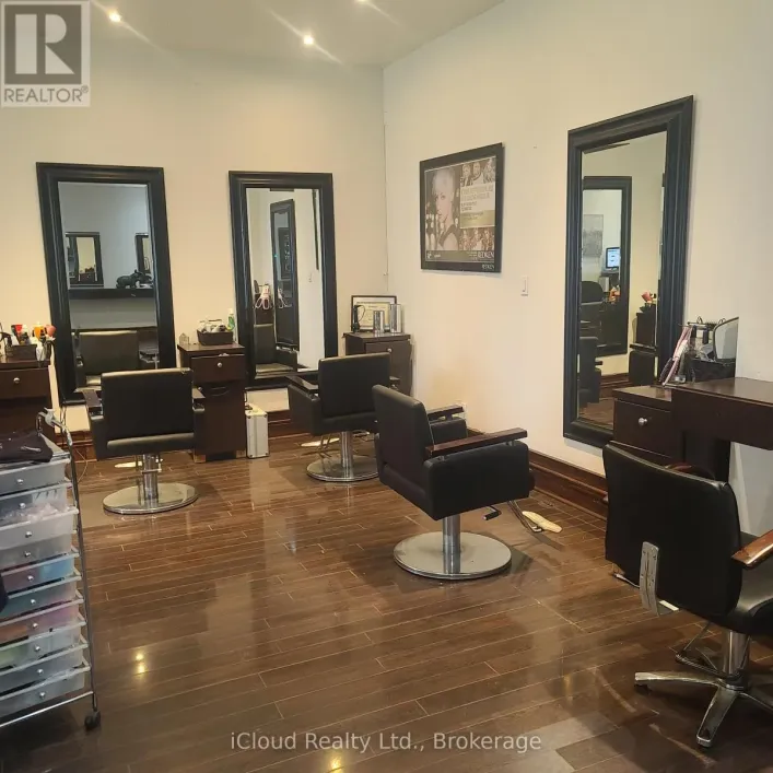 293 BROADWAY AVENUE, Orangeville