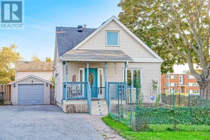 293 FRONTENAC AVENUE, Oshawa