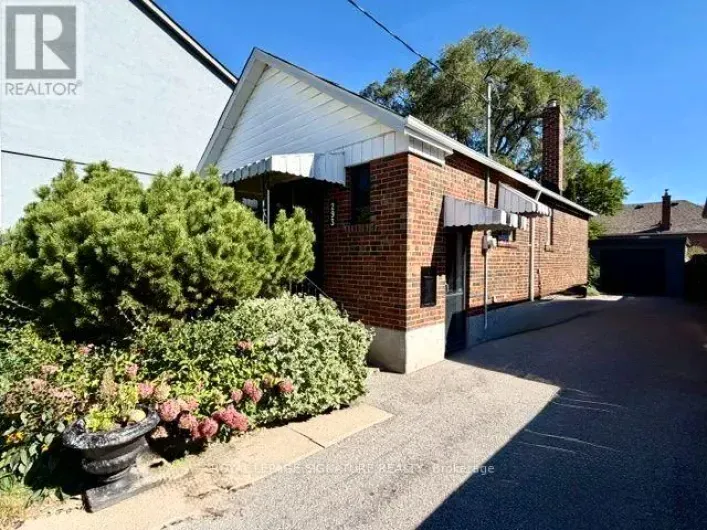 293 GLEBEMOUNT AVENUE, Toronto