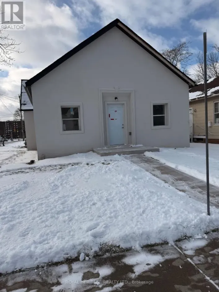 293 LOUIS AVENUE, Windsor