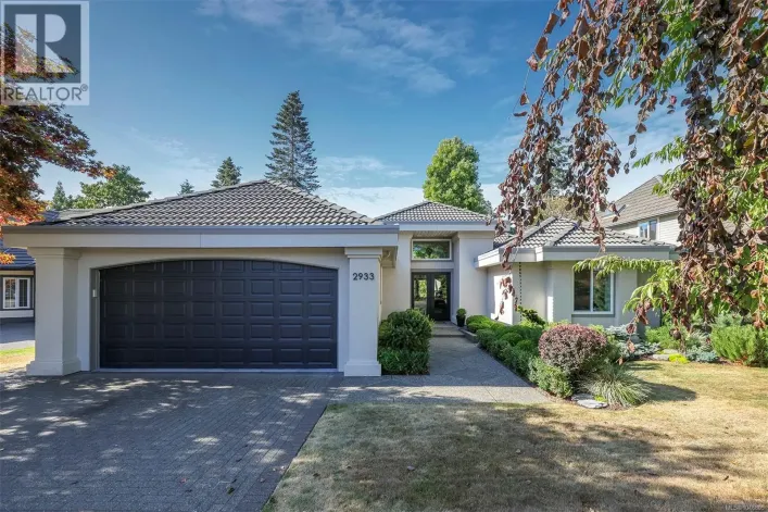 2933 Royal Vista Way, Courtenay