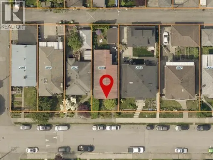 2935 ADANAC STREET, Vancouver