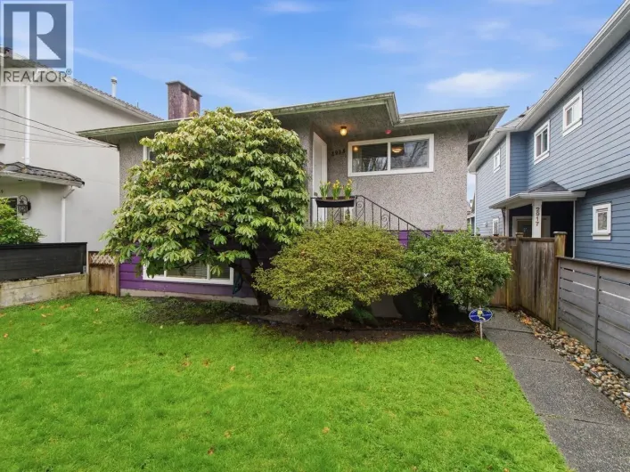 2935 VICTORIA DRIVE, Vancouver