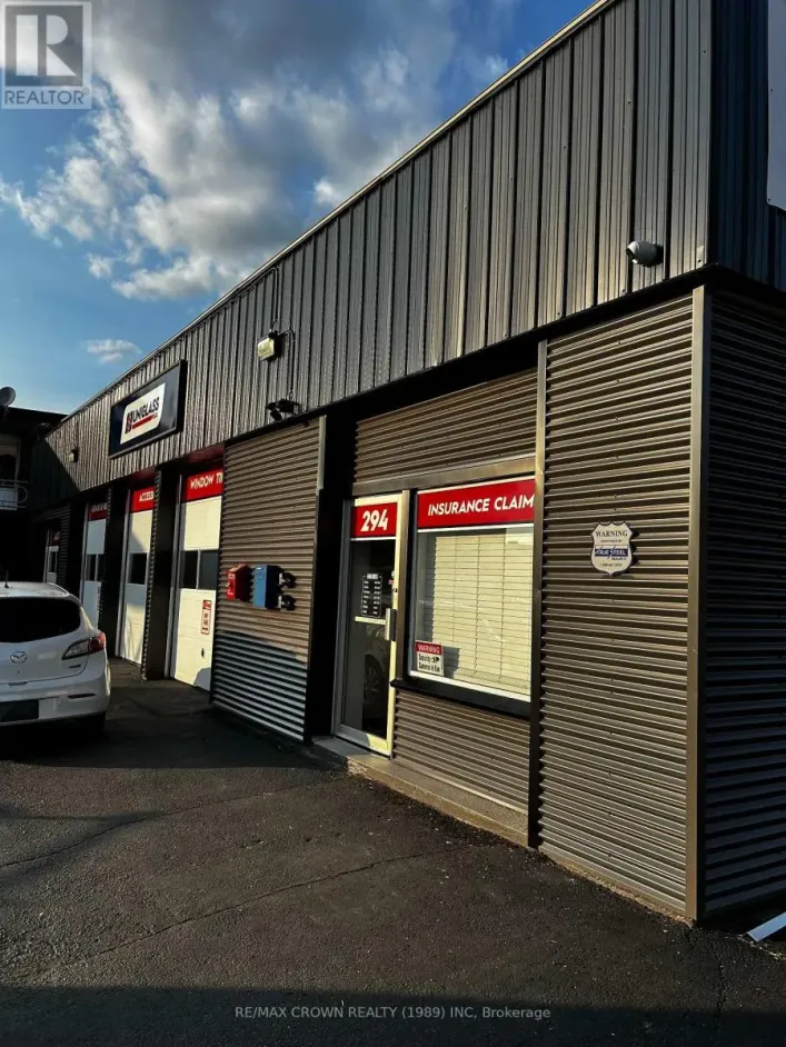 294 MAIN STREET, North Bay