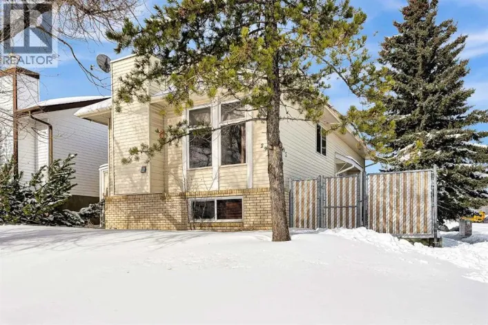 295 Edgepark Boulevard NW, Calgary