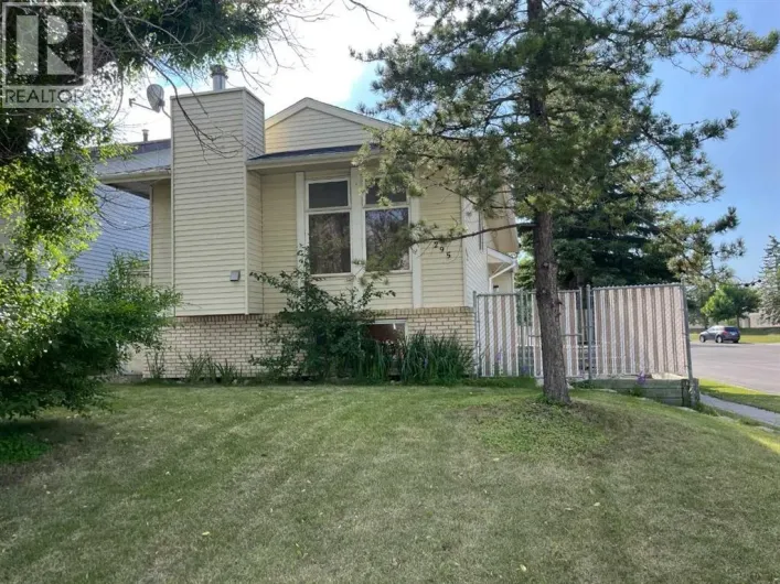 295 Edgepark Boulevard NW, Calgary