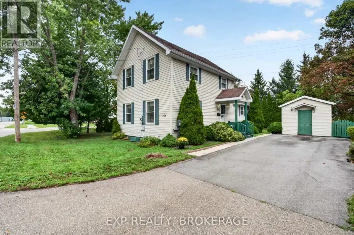 295 VICTORIA AVENUE, Gananoque