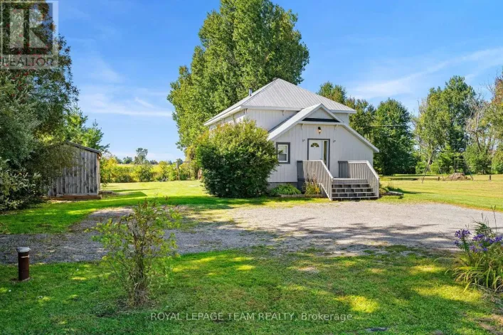 2952 LOUGH ROAD, North Dundas