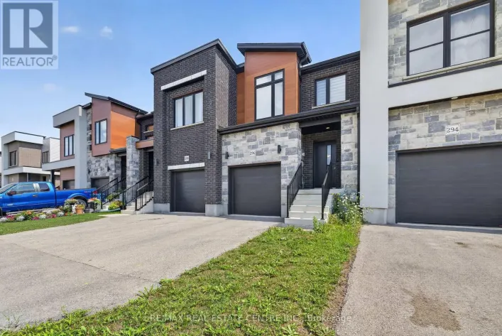 296 BRADSHAW DRIVE, Stratford