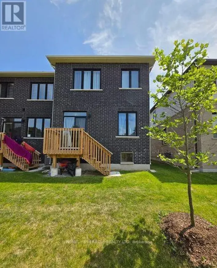 296 OKANAGAN PATH, Oshawa