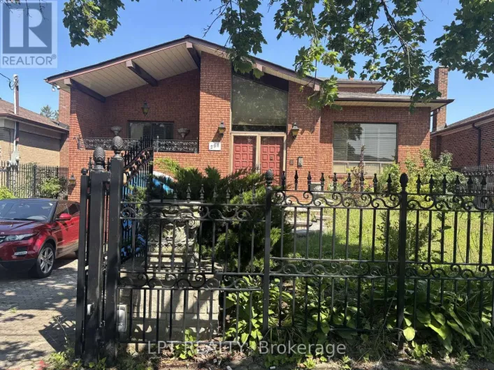 296 RUSTIC ROAD, Toronto