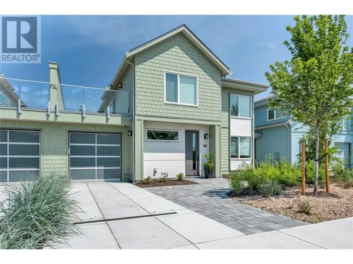 2960 LANDRY Crescent, Summerland
