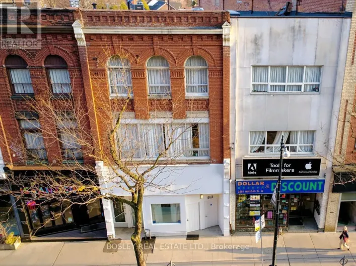 2963 DUNDAS STREET W, Toronto