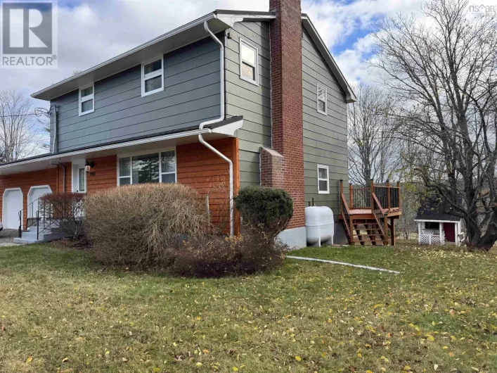 2966 Highway 311, Upper North River