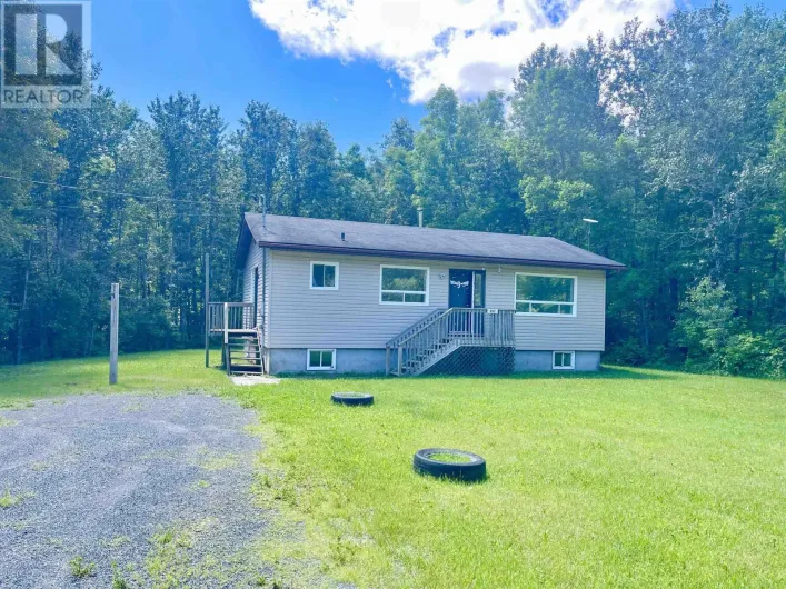 297 Cemetery RD, Wabigoon