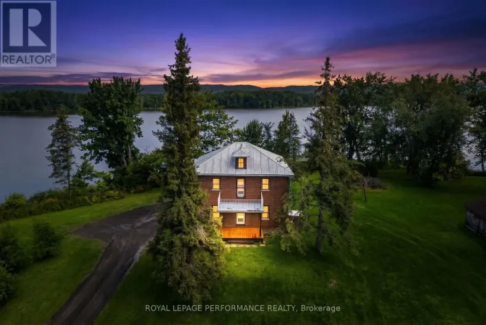 2970 BAY ROAD, Champlain