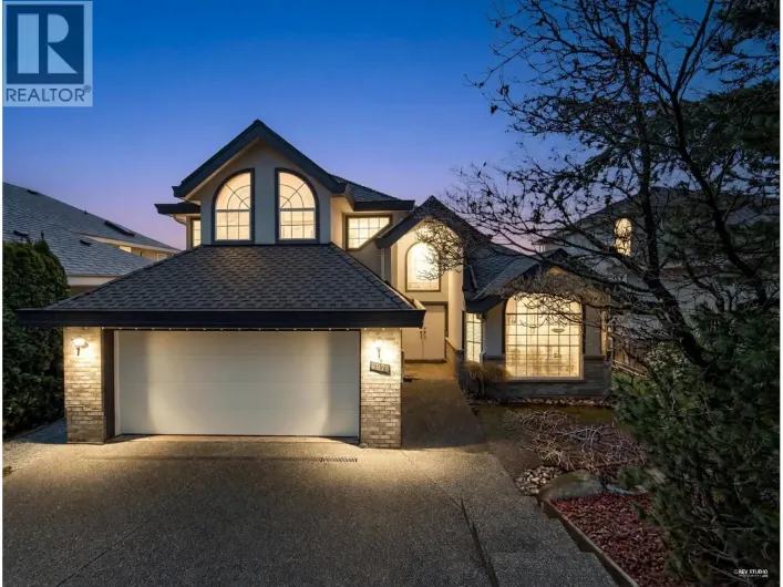 2972 ROBSON DRIVE, Coquitlam