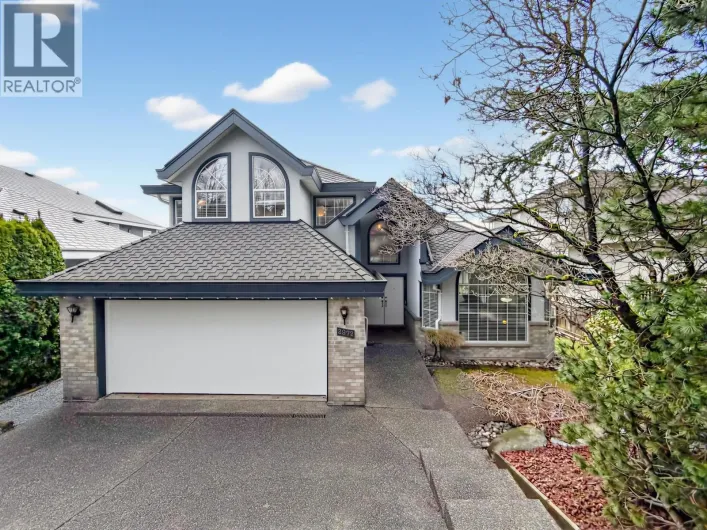 2972 ROBSON DRIVE, Coquitlam
