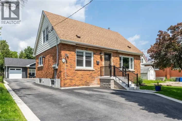298 EAST 36TH Street, Hamilton