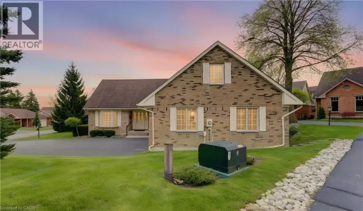298 ROXTON Drive, Waterloo