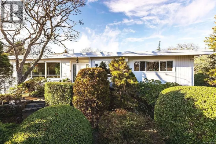 2980 Beach Dr, Oak Bay
