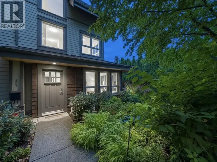2982 CHESTERFIELD AVENUE, North Vancouver