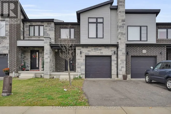 2982 TURNER CRESCENT, London South