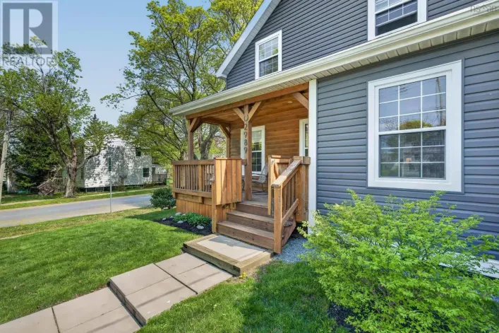 2989 Connaught Avenue, Halifax